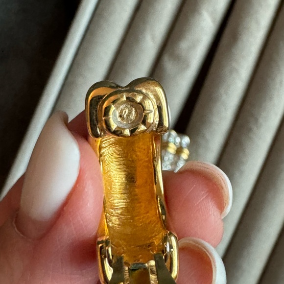 Vintage Swarovski Elegant Gold and Silver Crystal Earrings - Picture 7 of 7